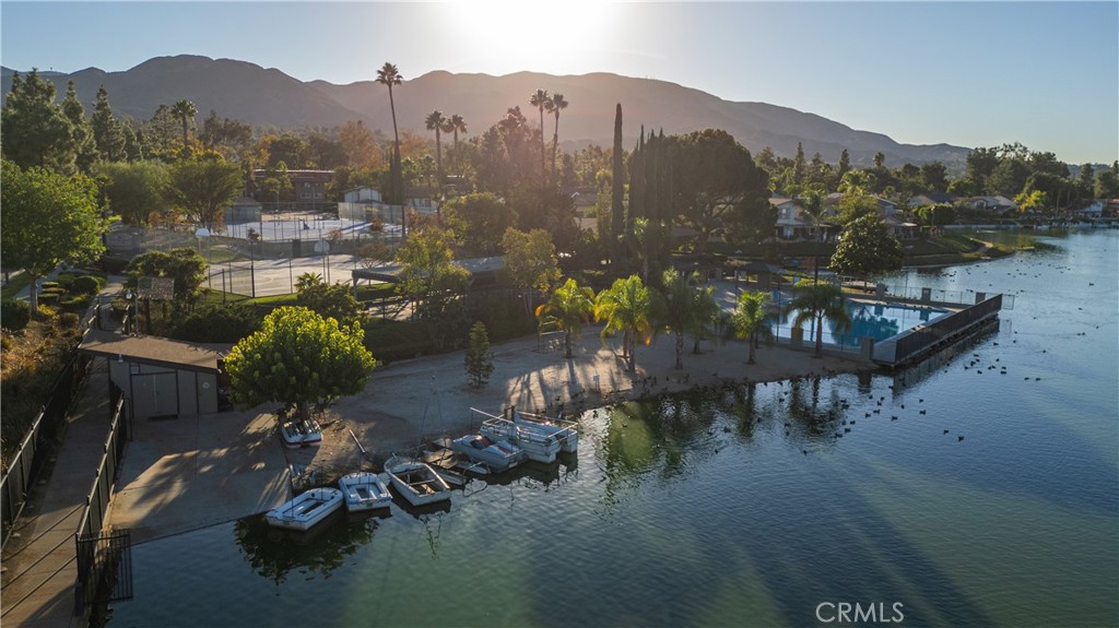 Village Grove/Border - Residential