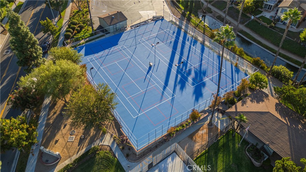 Village Grove/Border - Residential