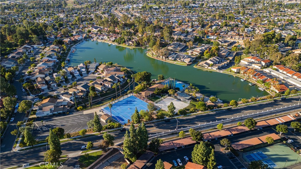 Village Grove/Border - Residential