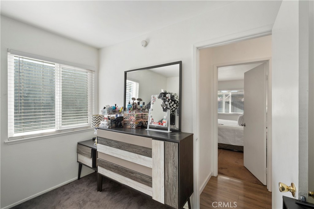 Village Grove/Border - Residential