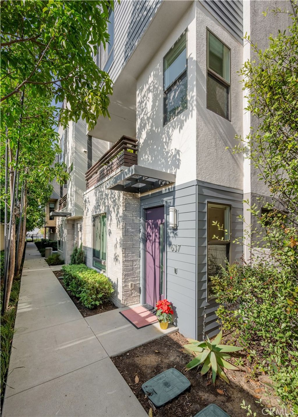 Photo of 637 Cardiff Reef, Costa Mesa, CA 92627 (MLS # NP25272565)