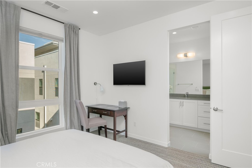 The Plaza at 17th West - Residential