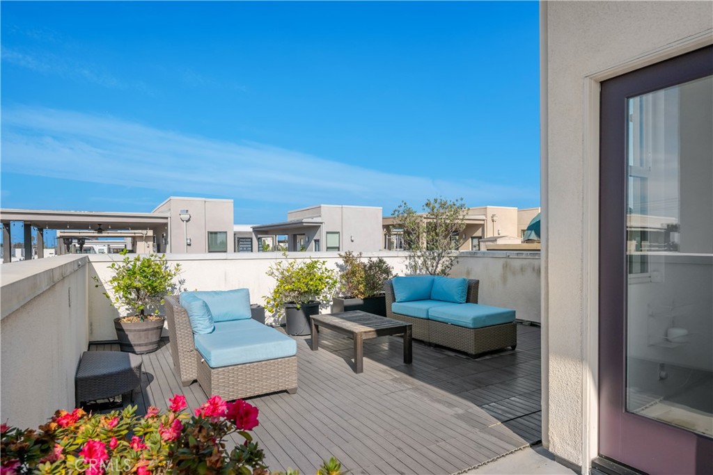 The Plaza at 17th West - Residential