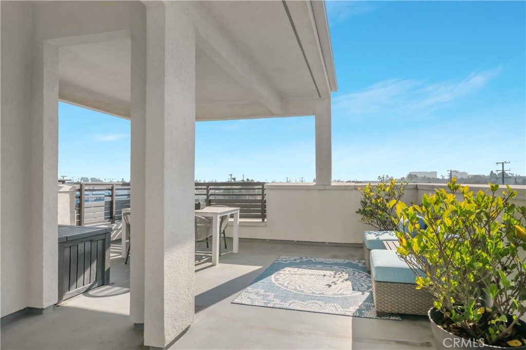 The Plaza at 17th West - Residential