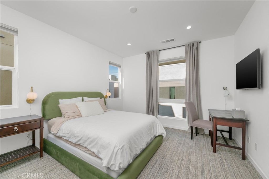 The Plaza at 17th West - Residential