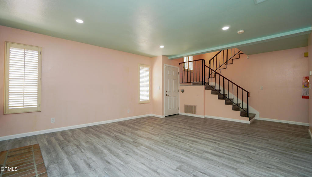 438 Las Palomas Drive