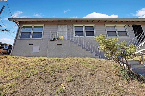 Photo of 2607 23Rd Ave Ave, Oakland, CA 94606 (MLS # 41116316) Photo of 2607 23Rd Ave Ave, Oakland, CA 94606 (MLS # 41116316)