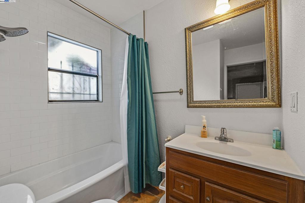 HIGHLAND TERRACE - Residential