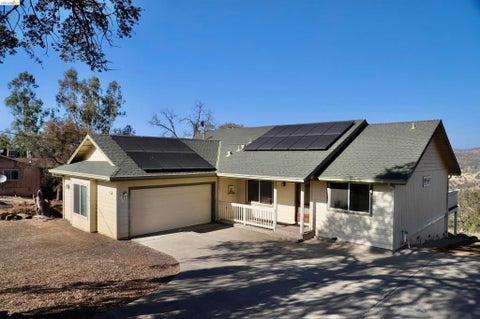 Photo of 3737 Signal Hill TRL, Copperopolis, CA 95228 (MLS # 41148395)