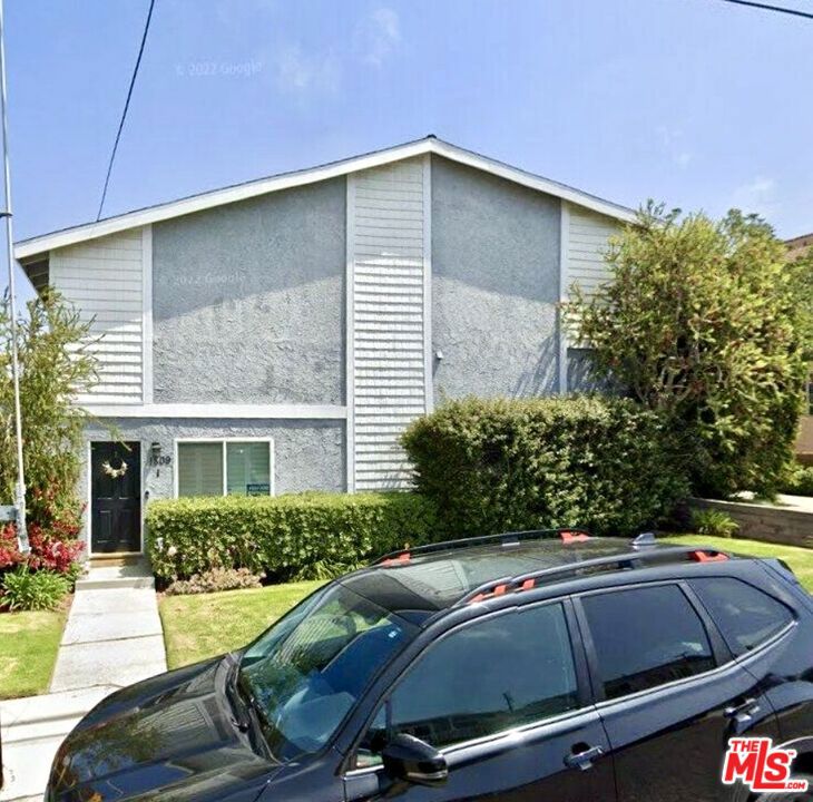 Welcome to 1809 Armour Ln #1 a rare end-unit townhome nestled in the heart of North Redondo Beach just minutes from the sand, shops, and award-winning schools. This beautifully updated 3-bedroom, 3-bath home offers the perfect blend of comfort, style, and coastal living.Step into a bright, sun-filled living space featuring vaulted ceilings, hardwood floors, and a cozy fireplace that flows seamlessly into the dining area and open-concept kitchen. The chef's kitchen boasts granite countertops, stainless steel appliances, and custom cabinetry ideal for everyday living and entertaining alike.Upstairs, the expansive primary suite includes a private balcony, walk-in closet, and a luxurious ensuite bath with dual vanities and soaking tub. Two additional bedrooms provide flexibility for guests, family, or a home office. Other highlights include in-unit laundry, attached 2-car garage, and a private patio perfect for morning coffee or evening relaxation.Located on a quiet, tree-lined street with only one shared wall, this front-facing unit lives like a single-family home. Enjoy all the charm of beach city living with easy access to parks, the pier, and the vibrant South Bay lifestyle.