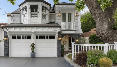 Photo of 840 18th St, Manhattan Beach, CA 90266 (MLS # SB26174942)