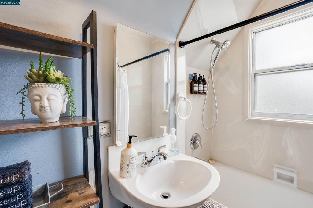 VISTA DE VALLEJO - Residential