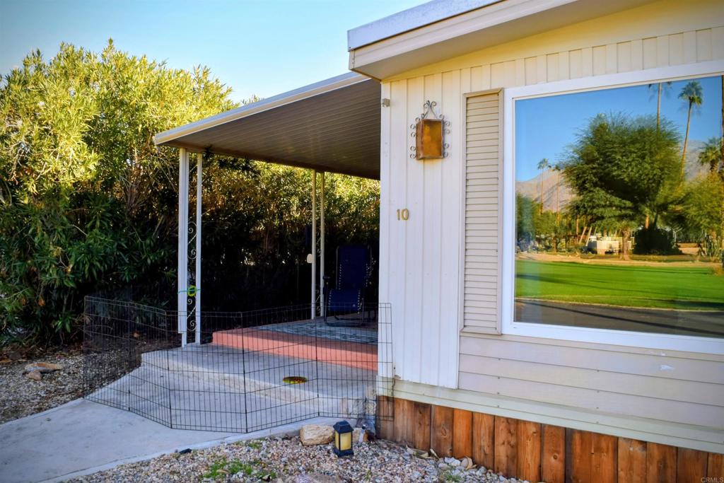 1010 Palm Canyon Drive 10