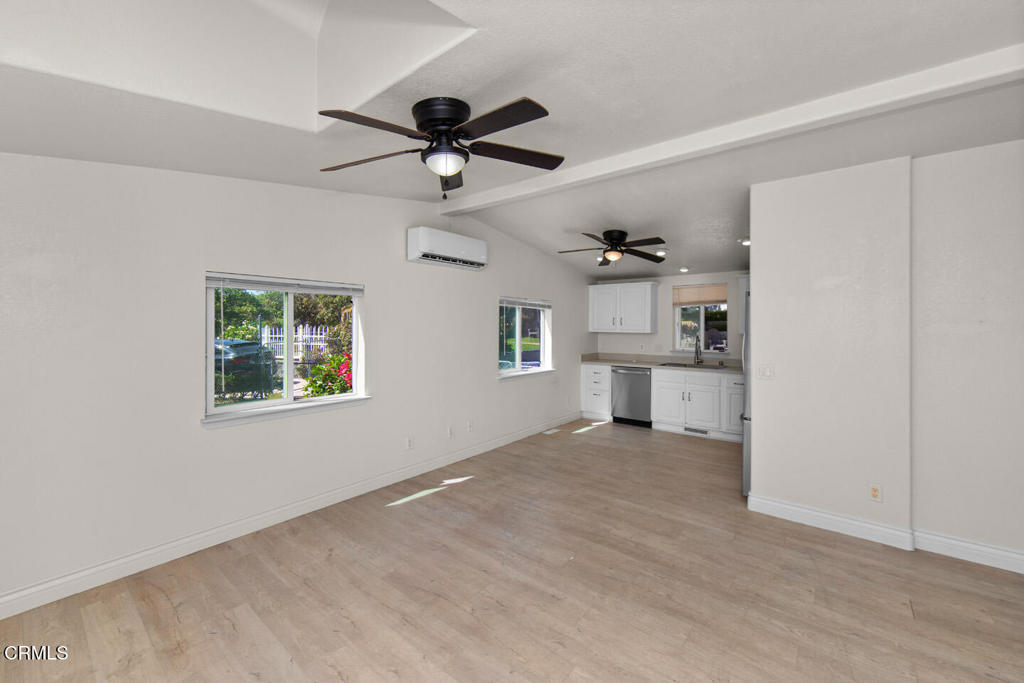 Camarillo Heights - 0423 - Residential Lease