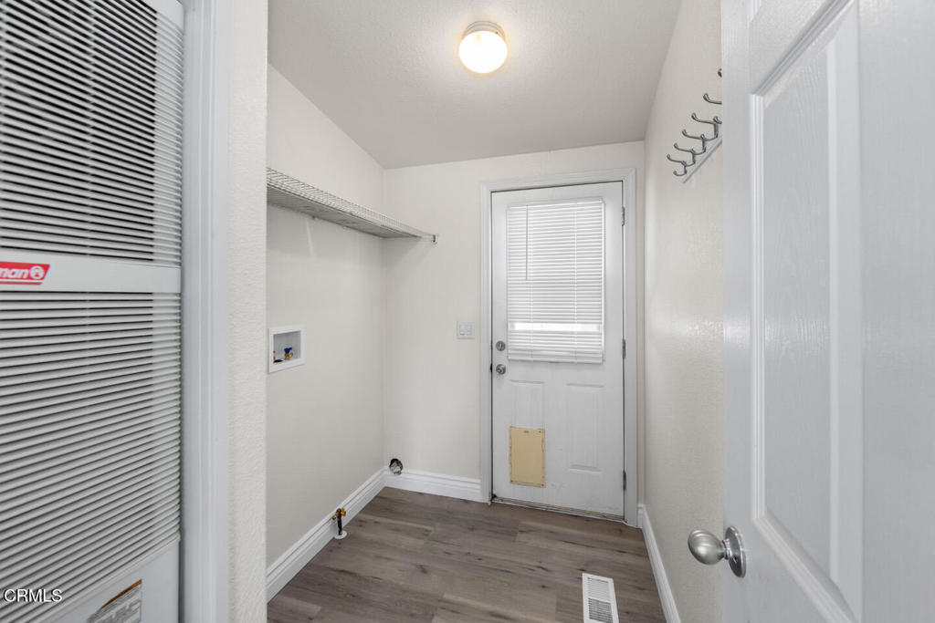 Camarillo Heights - 0423 - Residential Lease