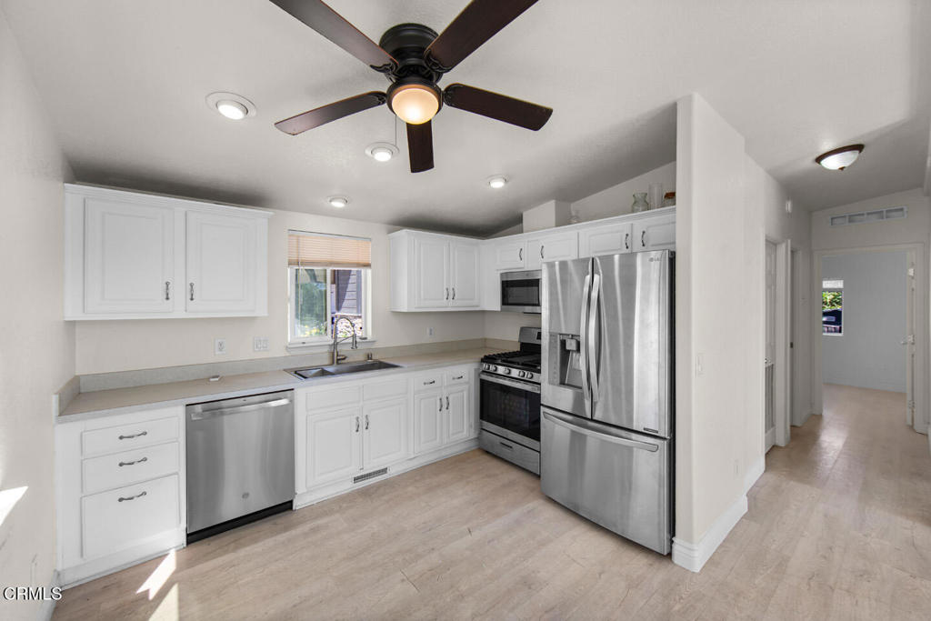 Camarillo Heights - 0423 - Residential Lease