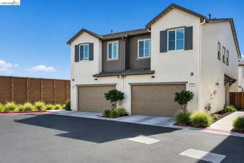 Photo of 59 Autumn Ln LN, Pittsburg, CA 94565 (MLS # 41145776)