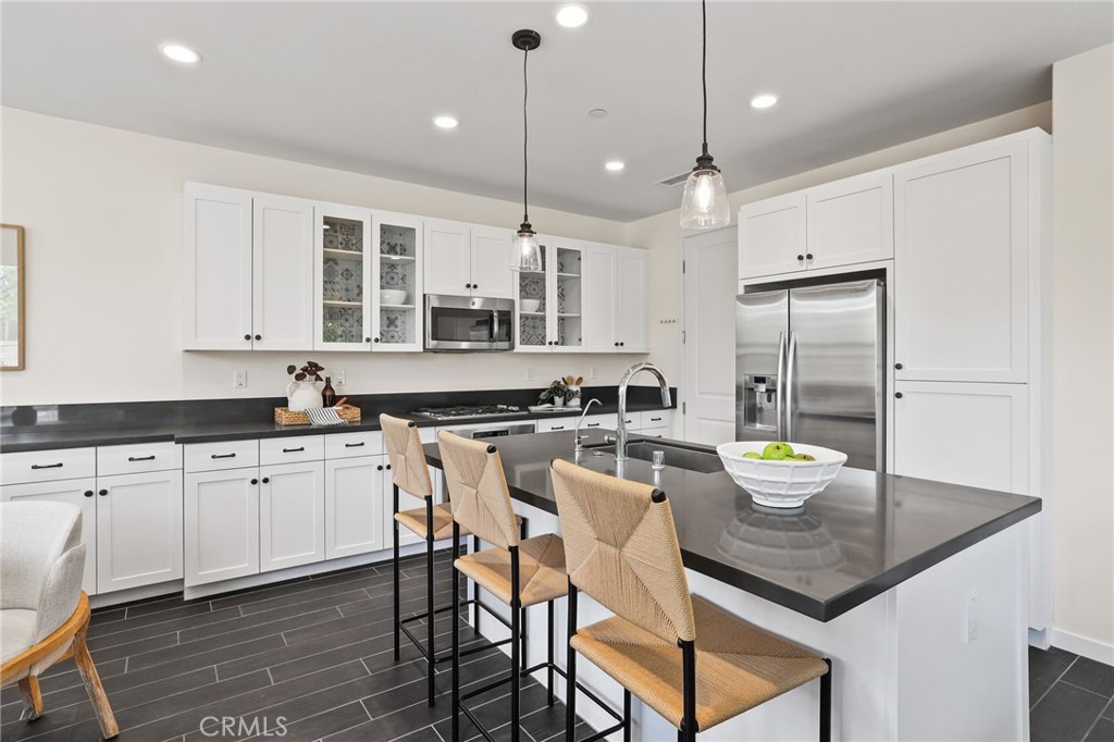 KNOLLS (BKKNLS) - Residential