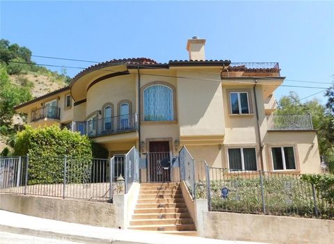 Photo of 9706 Hensal Road, Beverly Hills, CA 90210 (MLS # AR26008070)