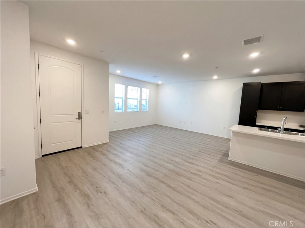 5628 Kate Way 3