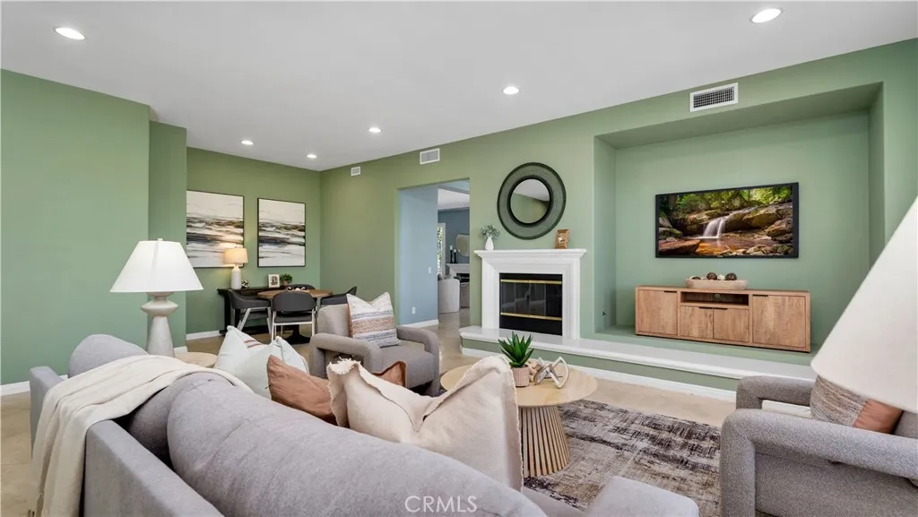 Rowland Heights, California 91748, United States, 6 Bedrooms Bedrooms, ,6 BathroomsBathrooms,Residential,Active,143664