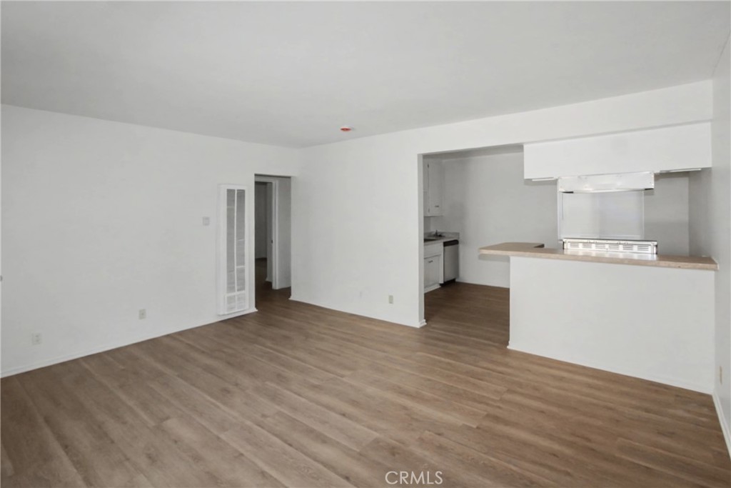 1010 E 32nd
