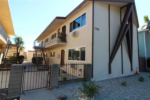 Photo of 1010 E 32nd ST, Signal Hill, CA 90755 (MLS # IN26134272)
