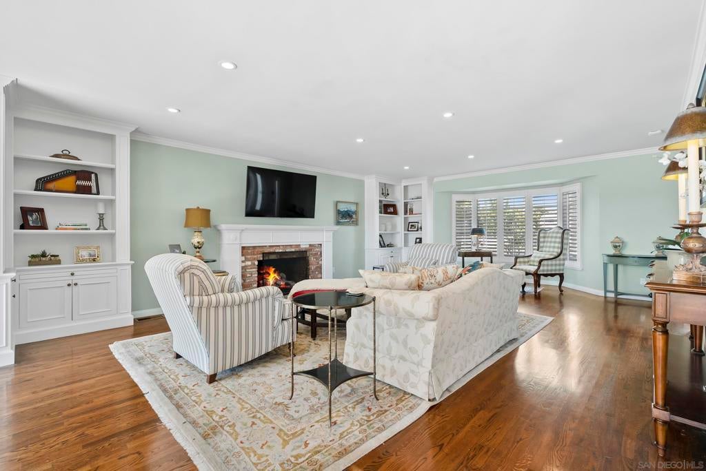 5324 Canterbury Drive