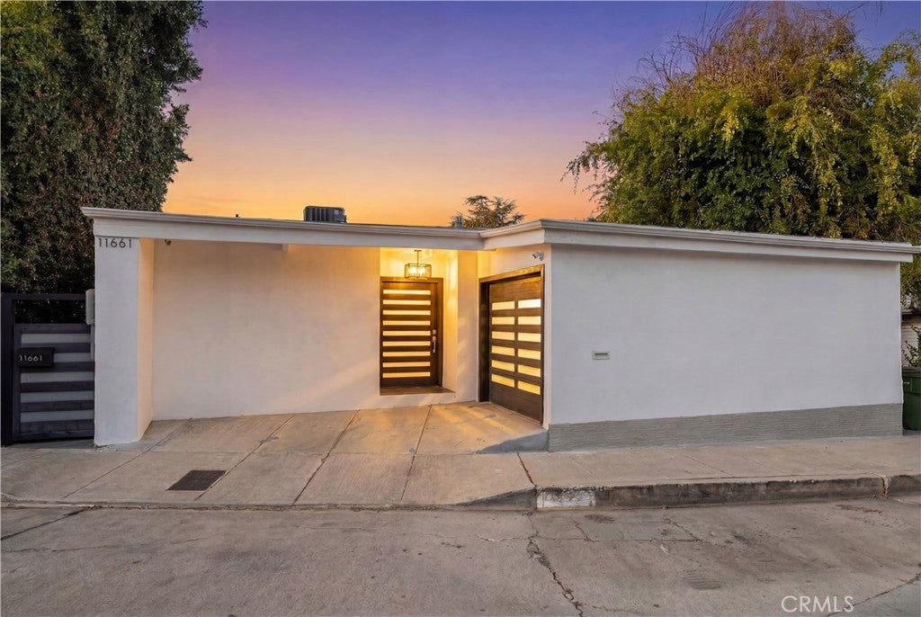 11661 Picturesque Dr