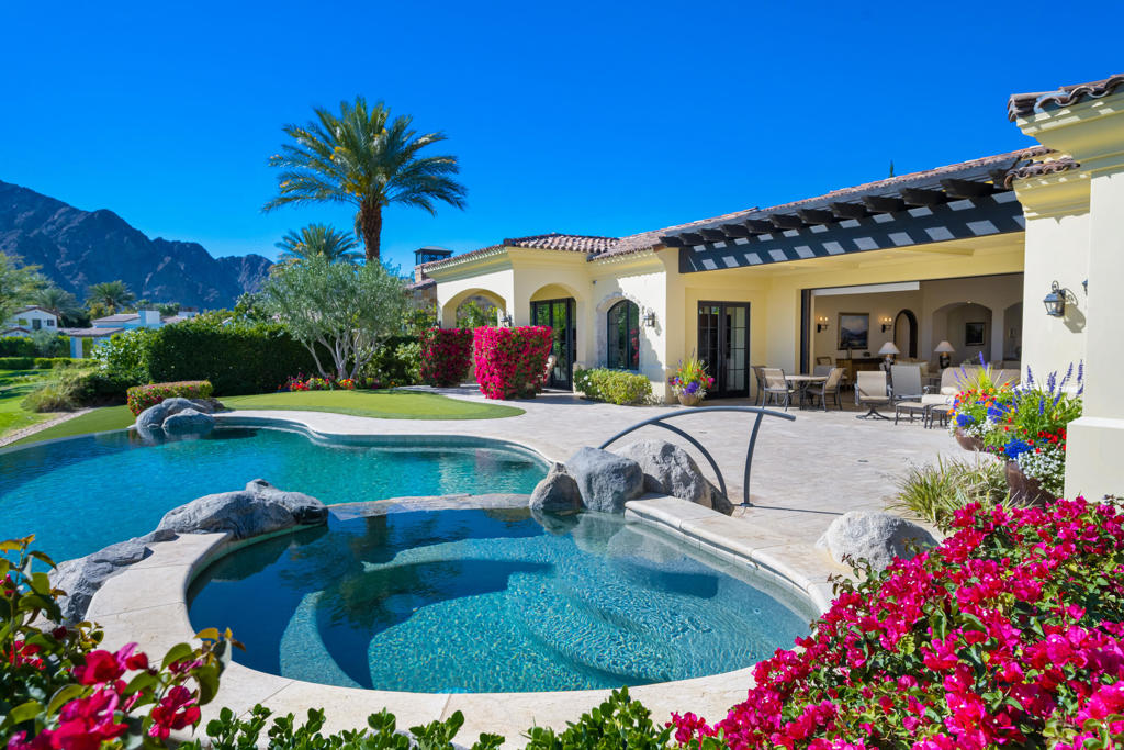 The Hideaway - Residential