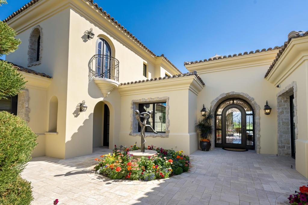 The Hideaway - Residential