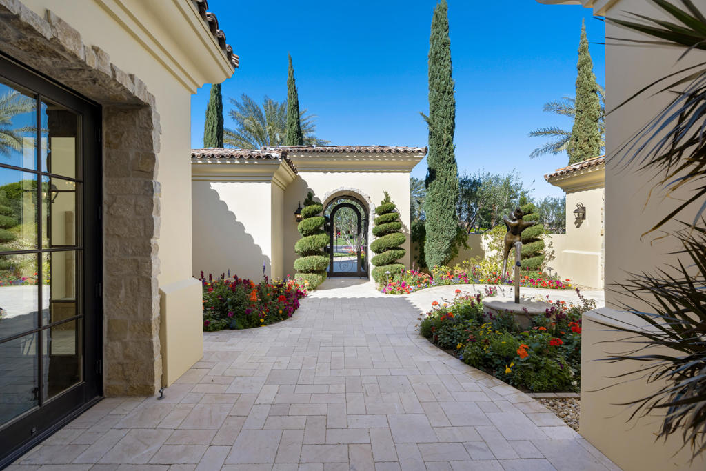 The Hideaway - Residential