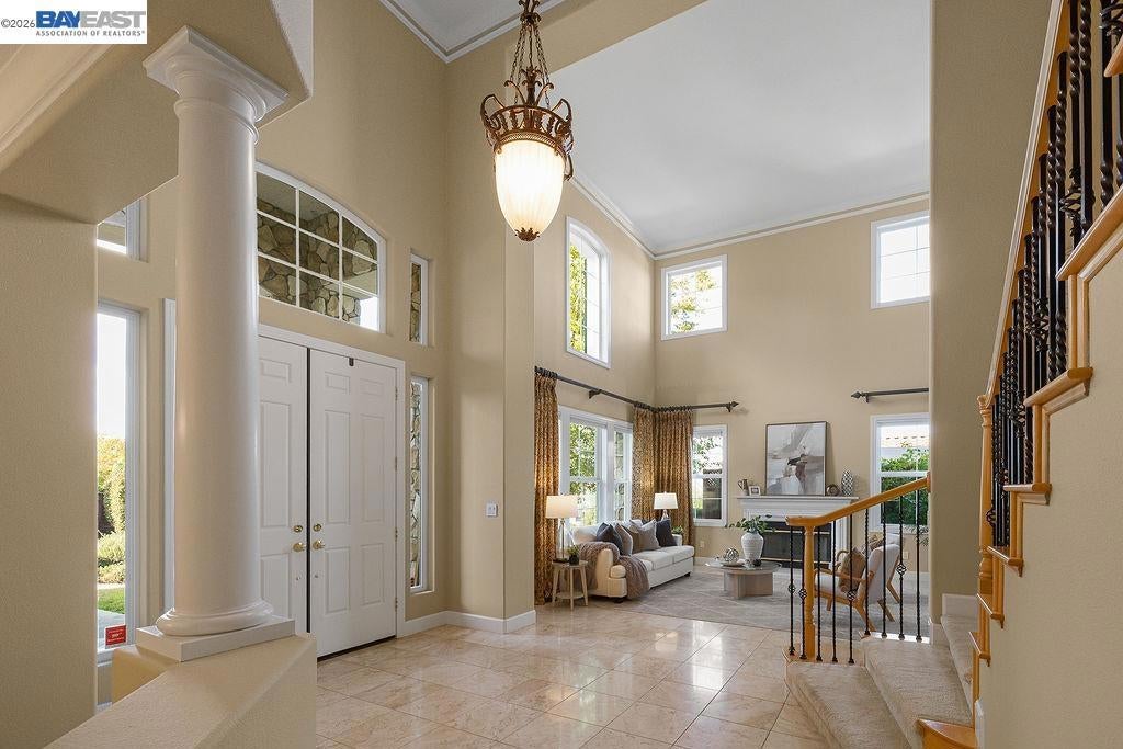 3 Crested Oak Ct