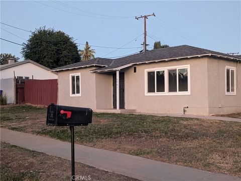 Photo of 12001 Vivienda Avenue, Grand Terrace, CA 92313 (MLS # IV25274992)