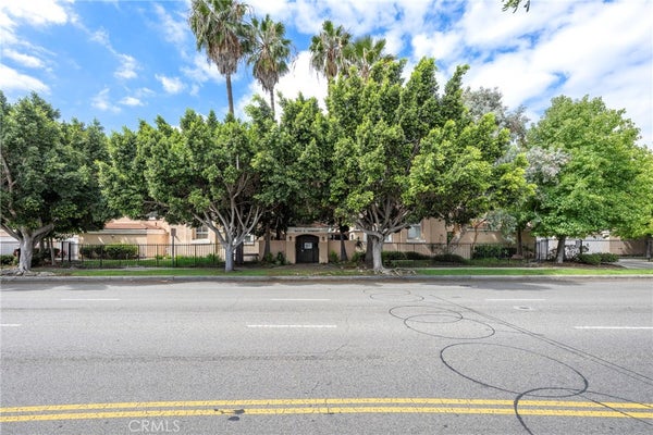 16001 S VERMONT AVE, GARDENA, CA 90247 - Image bd9093afddcda8d5aa6332b3c8e6a75c/1105555774