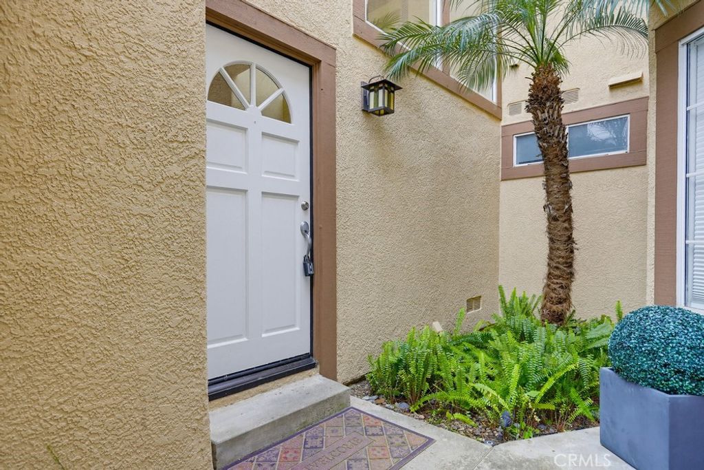Photo of 41 Via Athena, Aliso Viejo, CA 92656 (MLS # OC26070098)