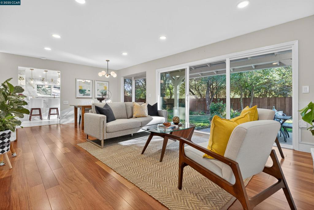 IVY DRIVE AREA - Residential