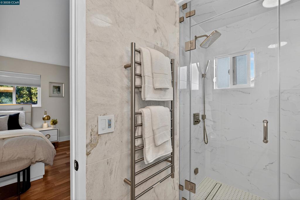 IVY DRIVE AREA - Residential