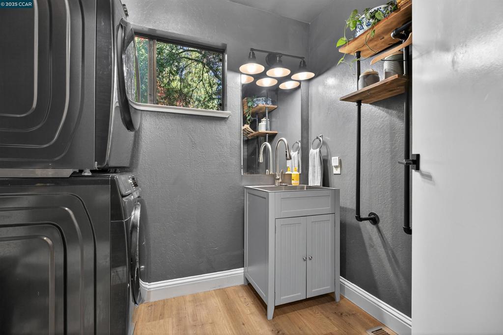 IVY DRIVE AREA - Residential