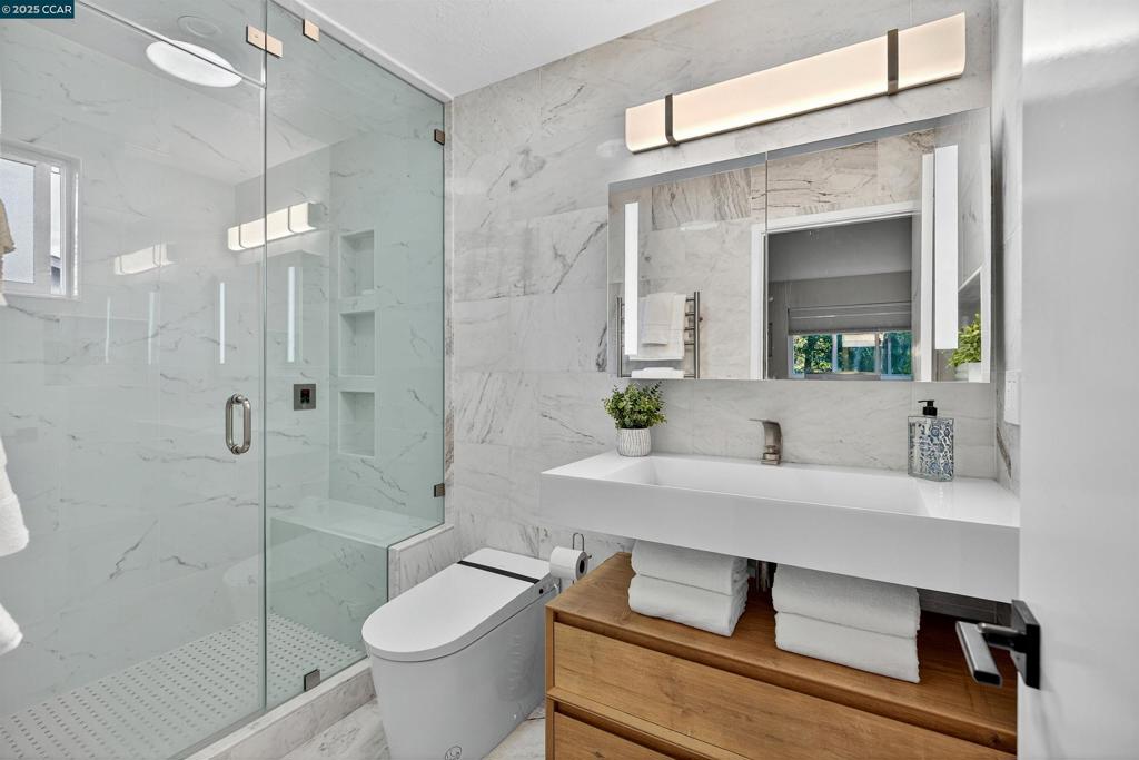 IVY DRIVE AREA - Residential