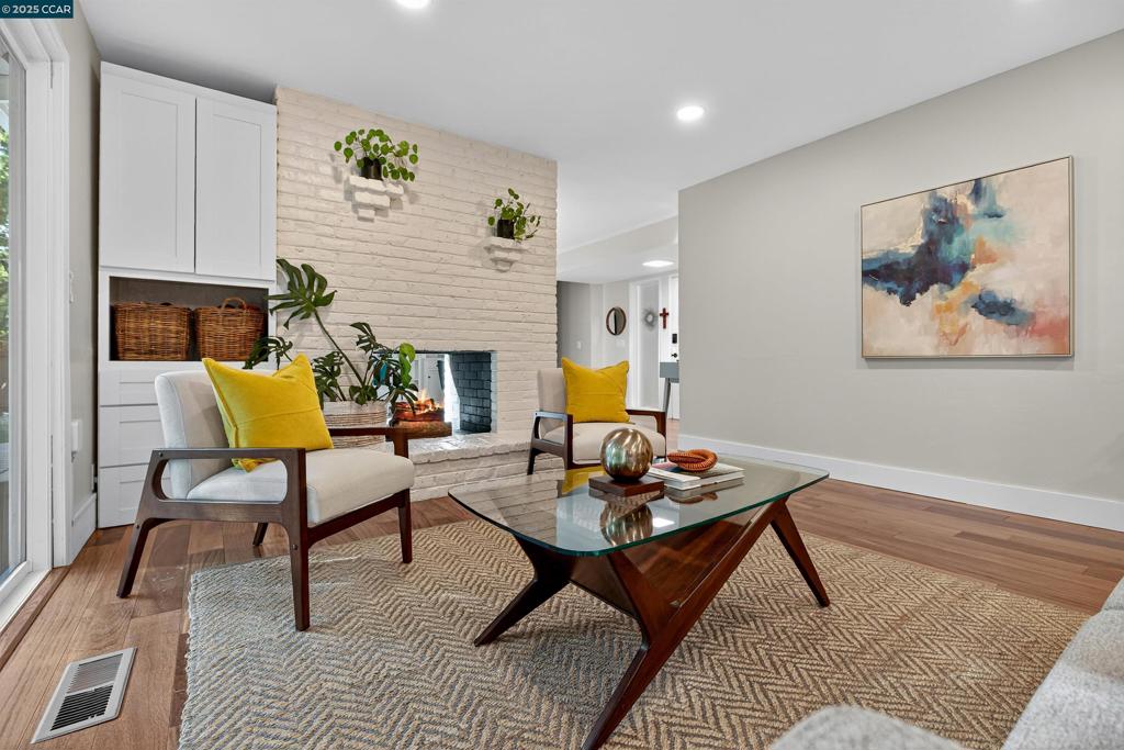 IVY DRIVE AREA - Residential