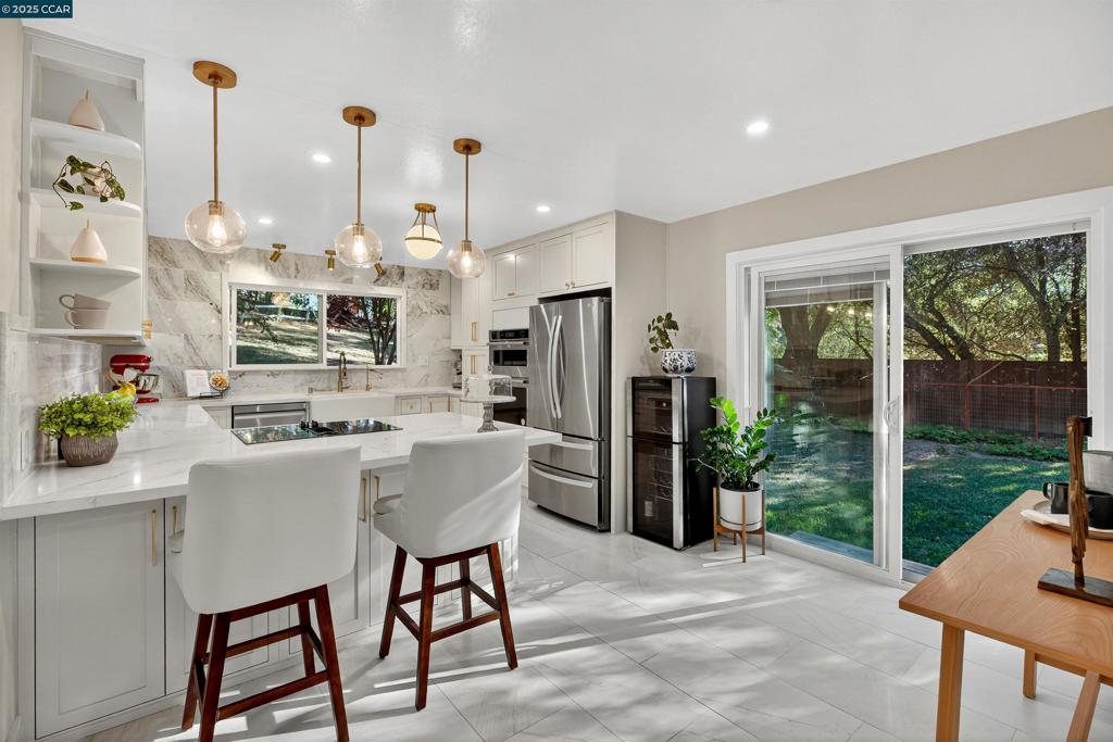 IVY DRIVE AREA - Residential