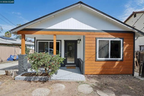 Photo of 236 Center Ave Ave, Pacheco, CA 94553 (MLS # 41146148)