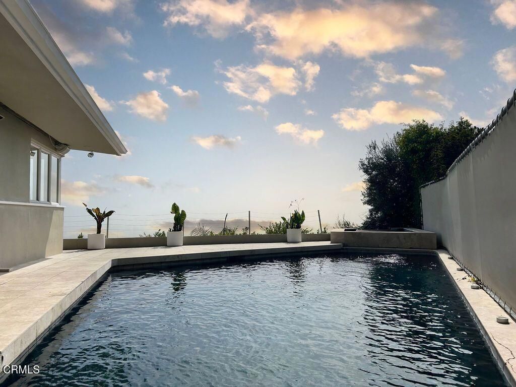 Photo of 8326 Grand View Drive, Los Angeles, CA 90046 (MLS # P1-24167)