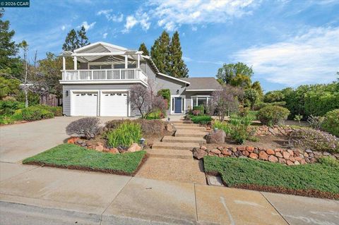 Photo of 218 Mountaire Cir Cir, Clayton, CA 94517 (MLS # 41126704)