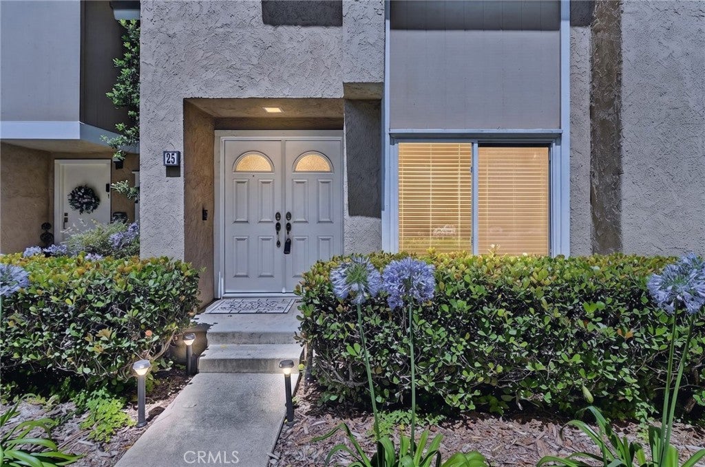 25 Cheyenne, Irvine CA 92604