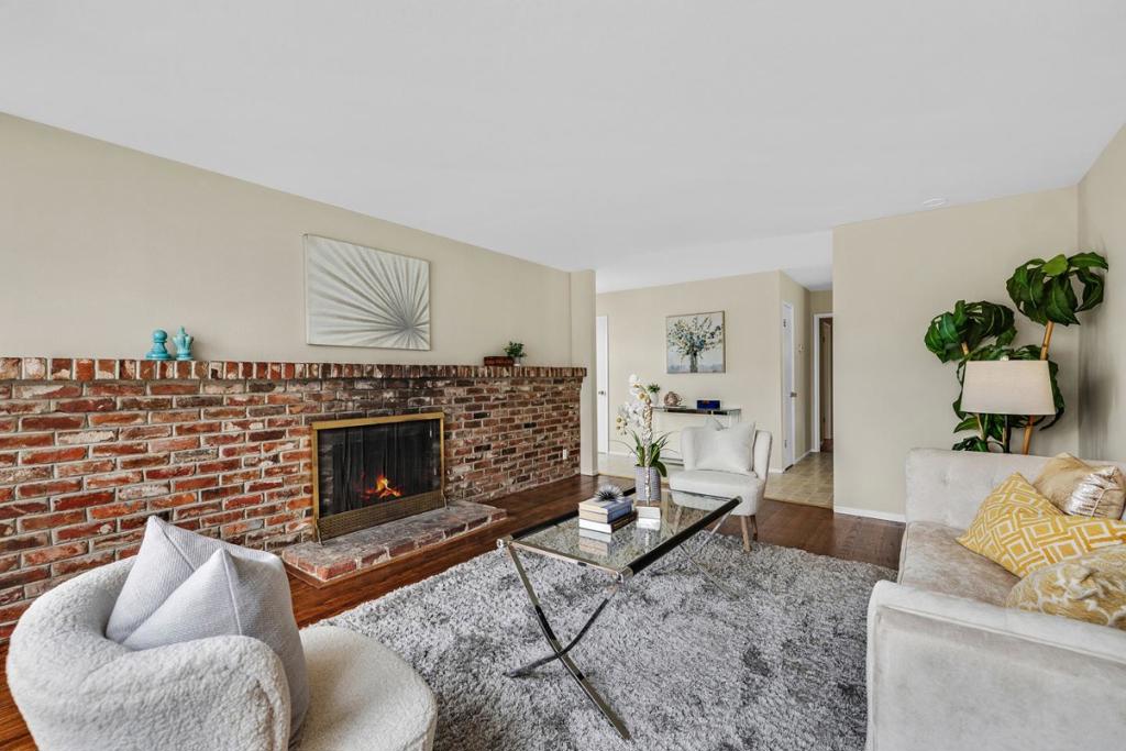 3501 Longview Drive