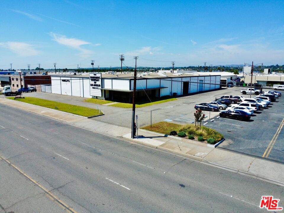 1005 E Orangethorpe Avenue