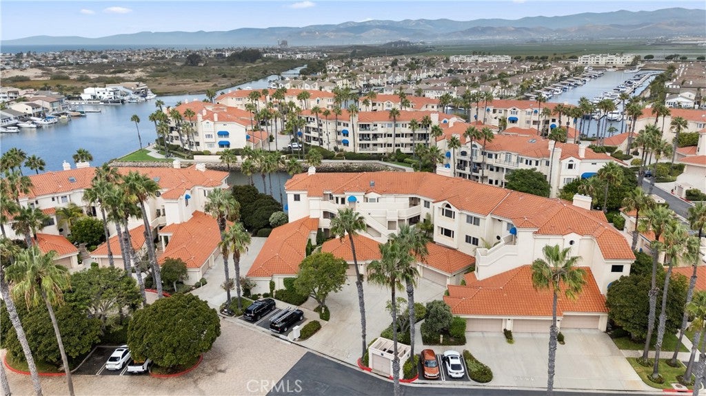 4235 Harbour Island