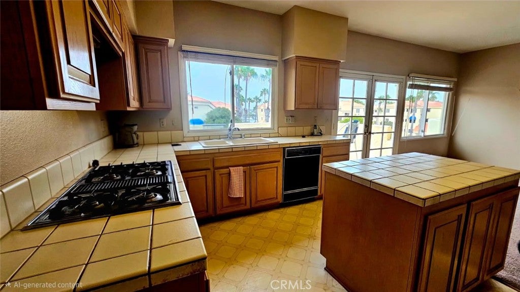4235 Harbour Island